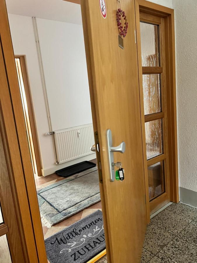 Sehr Schoene Wohnung,Komplett Neu Eingerichtet Limabach - Oberfrohna Eksteriør billede
